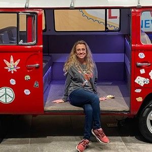 Meet your Posher, Dana